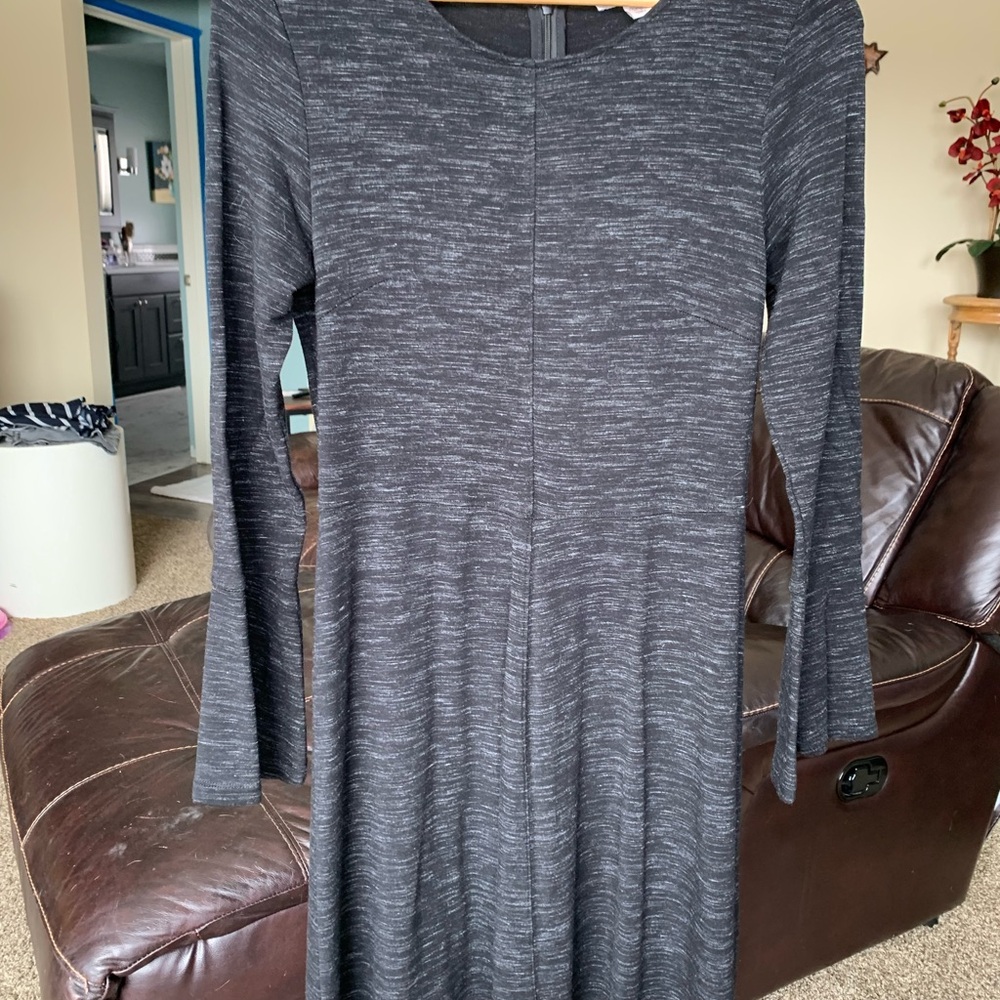 Gray Sheath Dress with Cuffed Long Sleeves
